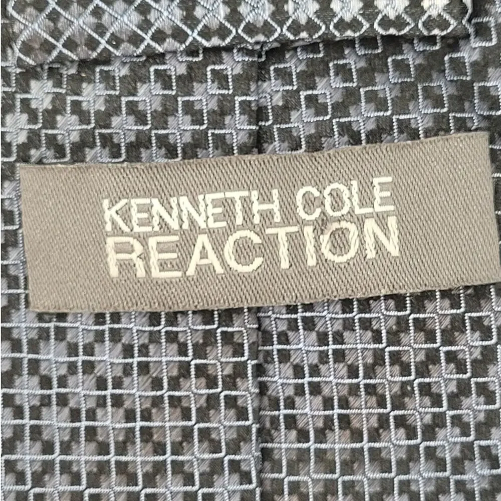 Kenneth Cole Reaction Blue Micro‎ Geometric Silk Tie Sophisticated Modern